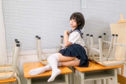 momo-Chunmomo-Stupid-Momo-Classroom-JK-Uniform-Sexy-Asian-Girl---15.jpg