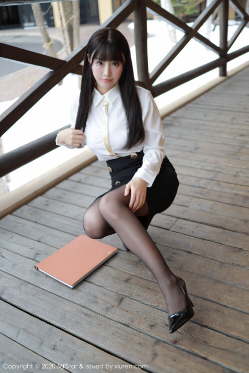 Flower-Zhu-Keer-Barbie-MFStar-Vol.267-Change-Hotel-Room-Manager-True-Collection-Sexy-Asian-Girl---15.jpg
